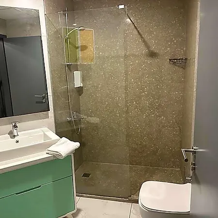 Aderans فندق اسطنبول